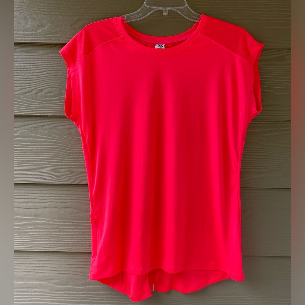 Champion - Picture 2 of 10